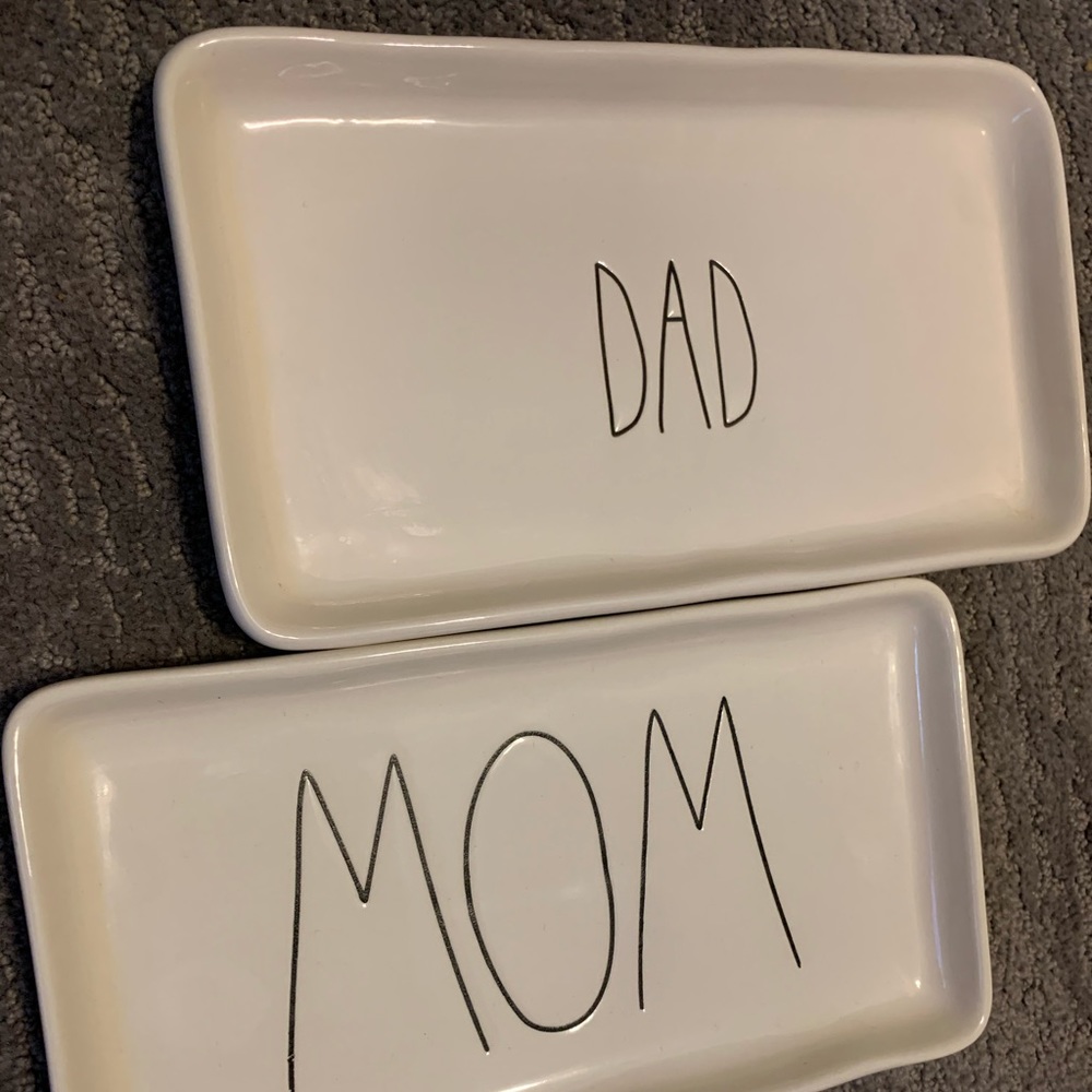 MOM & DAD Rae Dunn Trays